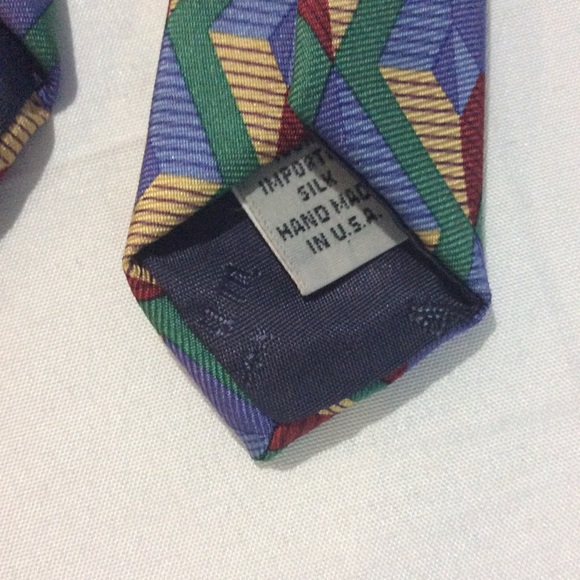 Aquascutum of London tie - Picture 4 of 4